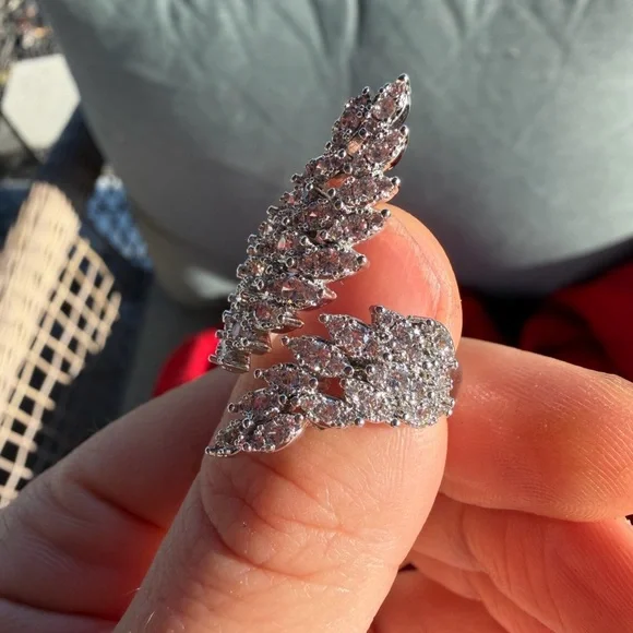 Angel Wings Crystal Burst Wrap Ring – High-Shine Adjustable Jewelry - Picture 9 of 12